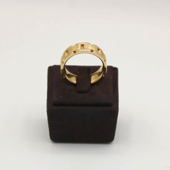 Exquisite Rolex Style Wedding Band